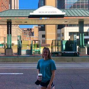 Meet your Posher, Anna